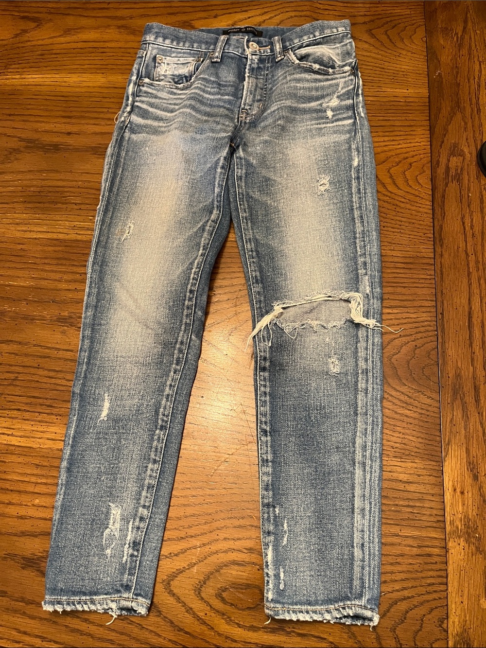 Moussy Vintage Light Blue Distressed Women’s Jeans, size 24